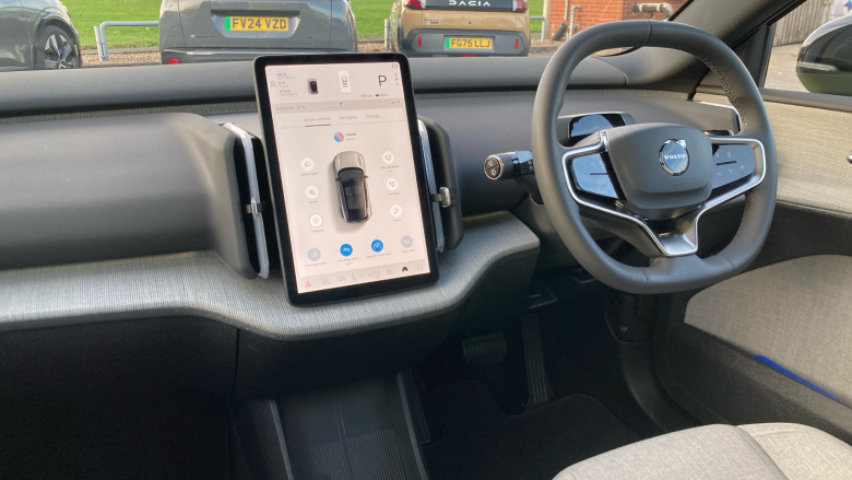 Volvo EX30 200kW SM Extended Range Ultra 69kWh 5dr Auto Electric Estate